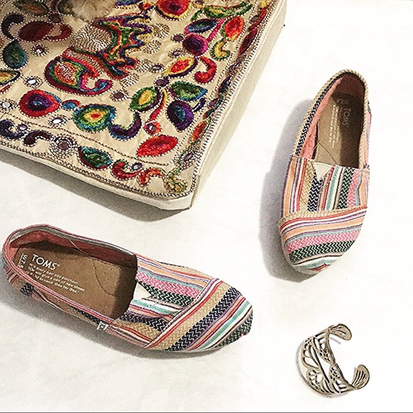 Toms Shoes - Toms multi-colored flats